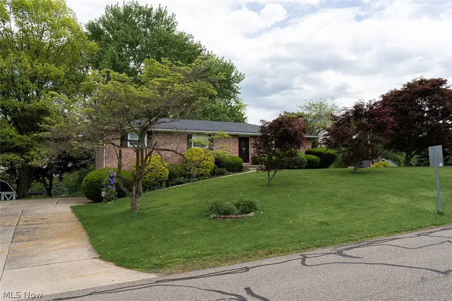 325 Faircrest Sw Street, Canton, OH 44706 - #2