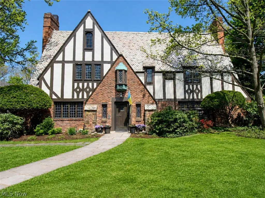 19001 Shelburne Road, Shaker Heights, OH 44118 - #1