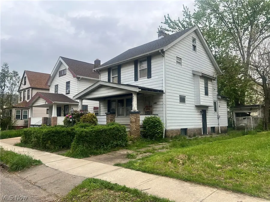 987 E 129th Street, Cleveland, OH 44108 - #2