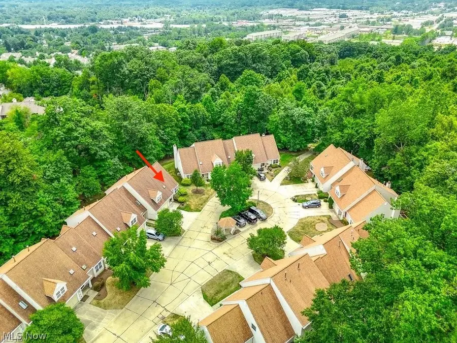 7679 Creekwood Drive, North Royalton, OH 44133 - #2