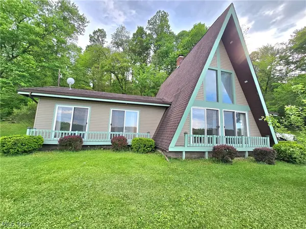 8465 Blackrun Road, Nashport, OH 43830