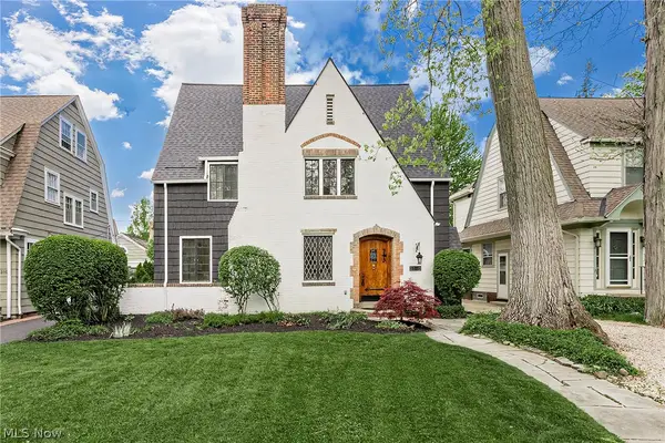 3306 Grenway Road, Shaker Heights, OH 44122