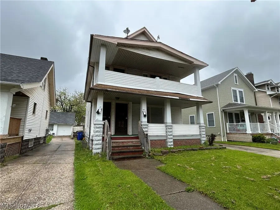 11721 Hamlen Avenue, Cleveland, OH 44120 - #2