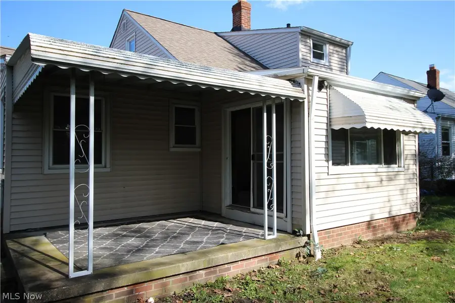 346 Walworth Avenue, Euclid, OH 44132 - #3