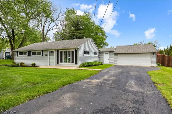 9868 Ridgewood Drive, Twinsburg, OH 44087