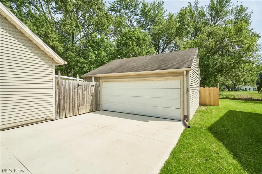 231 College Park Drive, Elyria, OH 44035 - #3