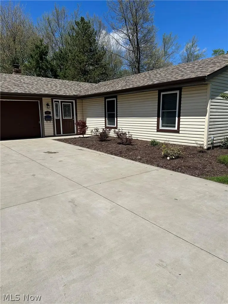 6868 Middlebrook Boulevard, Middleburg Heights, OH 44130 - #2