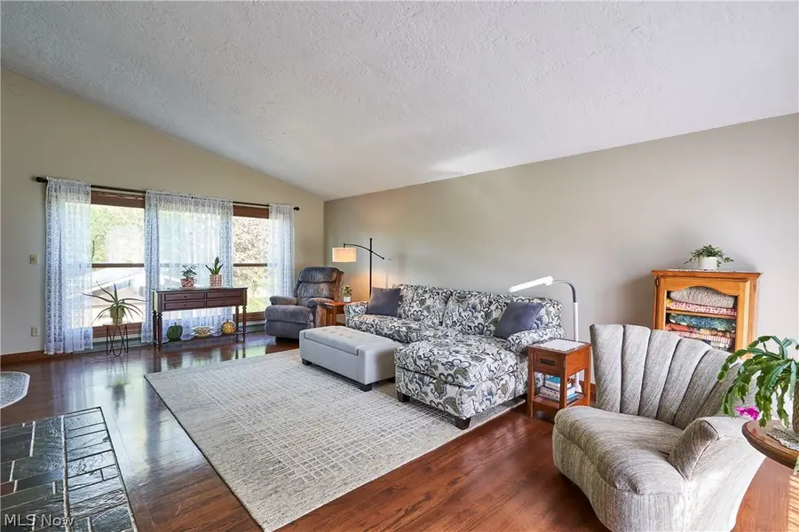 1594 Karl Drive, Copley, OH 44321 - #2