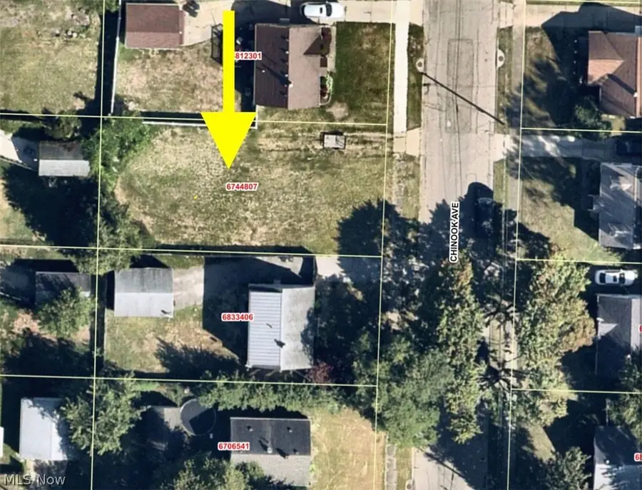 902 Chinook Avenue, Akron, OH 44305 - #3