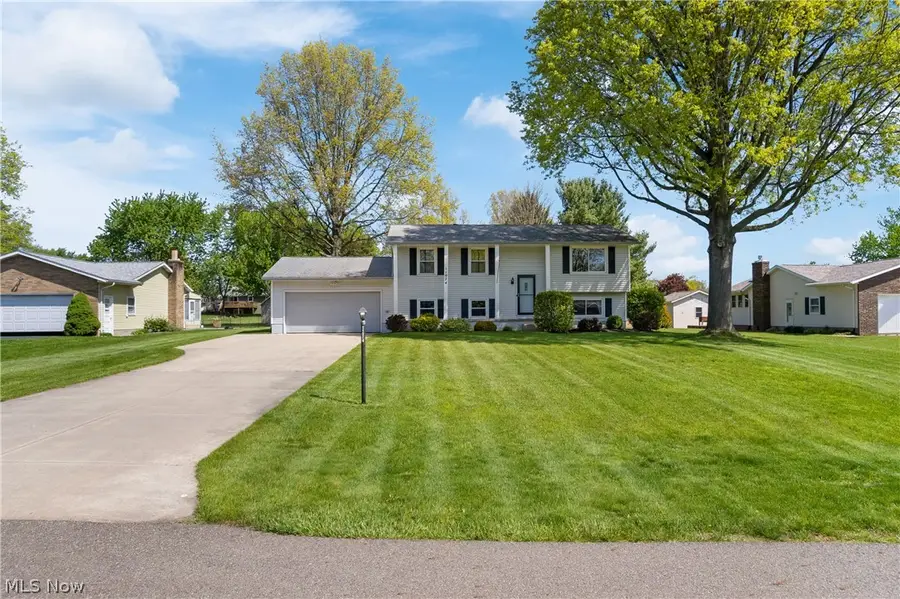 11074 Sagebrush Ne Avenue, Uniontown, OH 44685 - #2