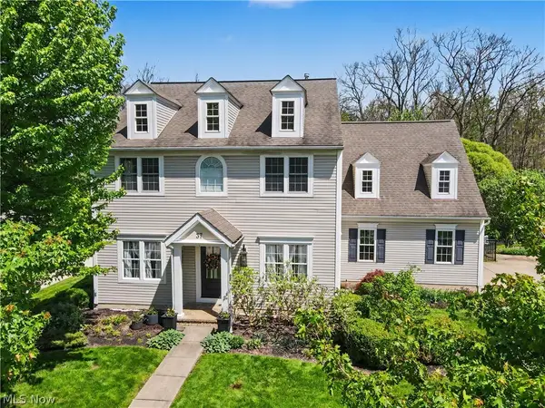 37 Clayton Court, Hudson, OH 44236