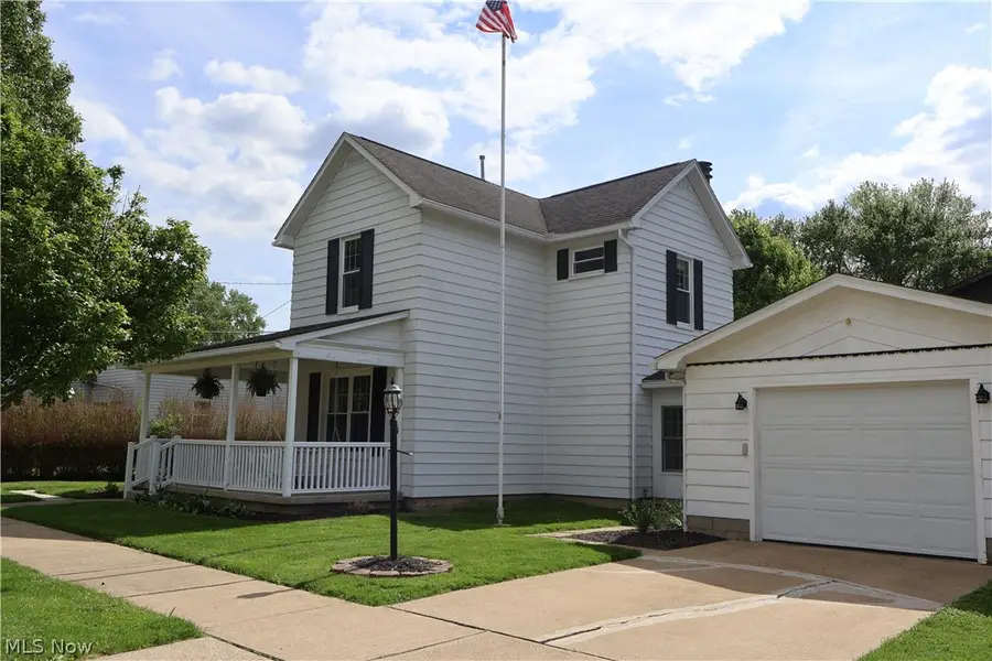 118 2nd Nw Avenue, Beach City, OH 44608 - #3