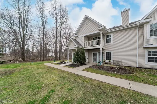 22586 Lenox Drive, Fairview Park, OH 44126