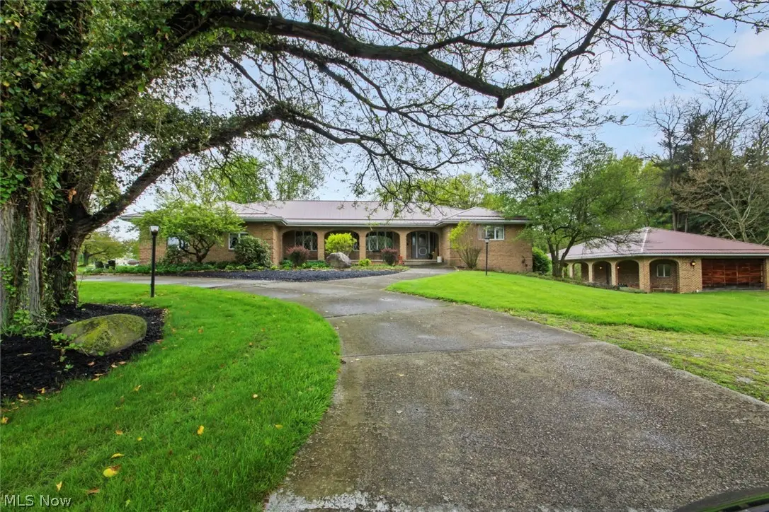 8243 N Lima Road, Poland, OH 44514 - #1