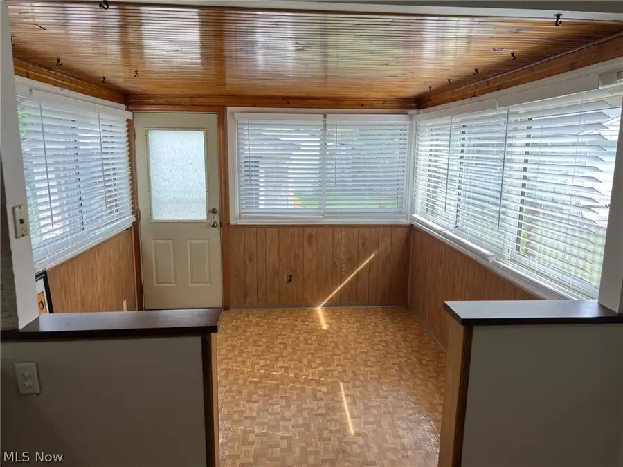 19313 Longview Avenue, Maple Heights, OH 44137 - #3