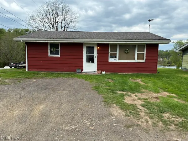 78 Magnolia Drive, New Cumberland, WV 26047