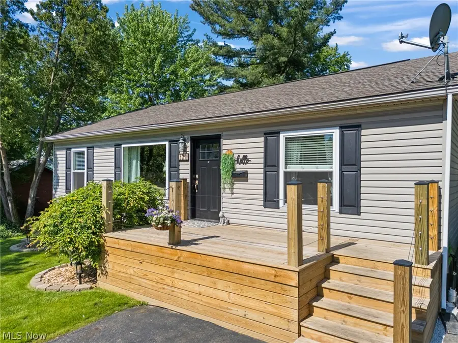 171 27th Se Street, Massillon, OH 44646 - #3