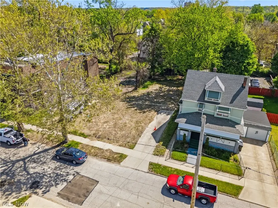 1477 E 114th Street, Cleveland, OH 44106 - #3