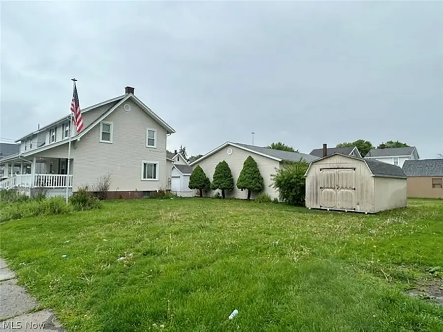 824 Smith Nw Avenue, Canton, OH 44708 - #3