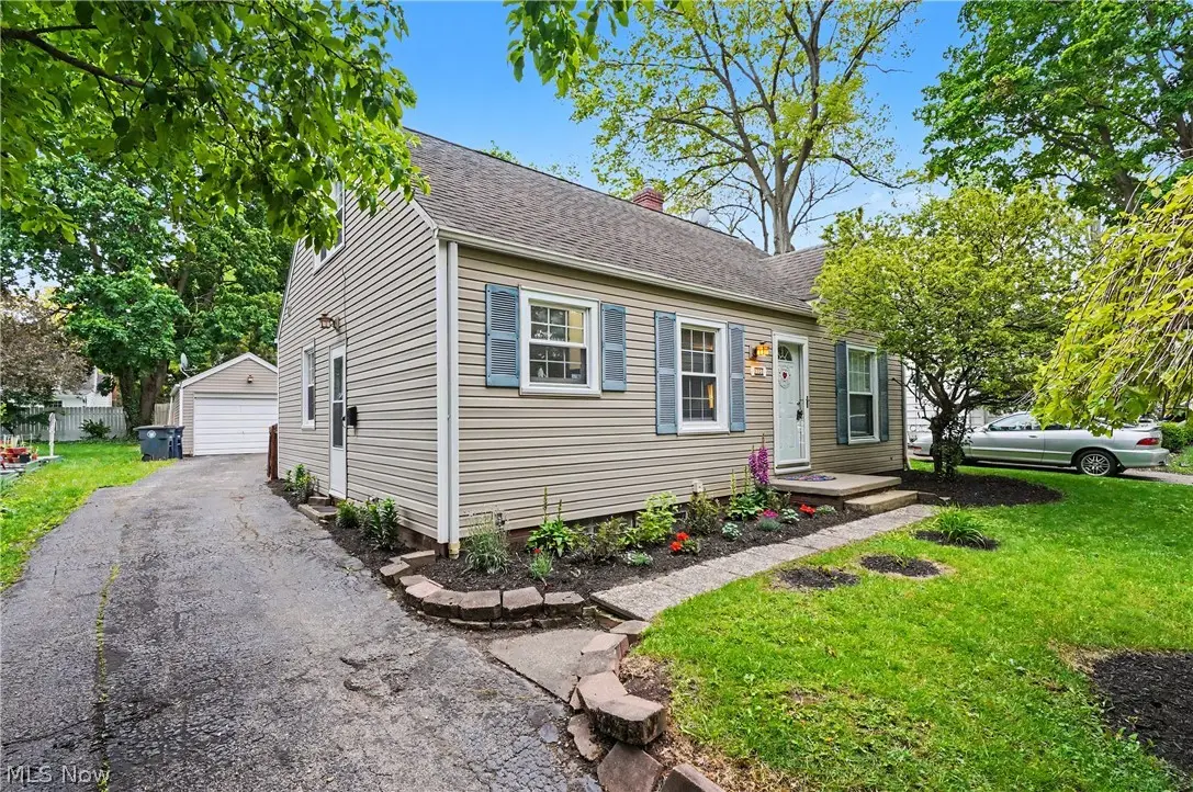 131 Sheldon Drive, Akron, OH 44313 - #1