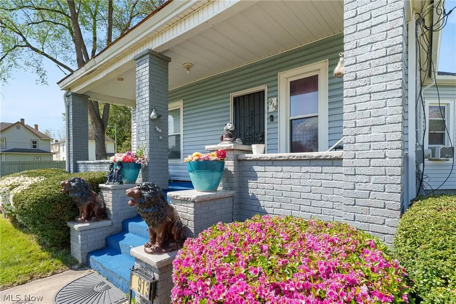 913 7th Nw Street, Canton, OH 44703 - #3