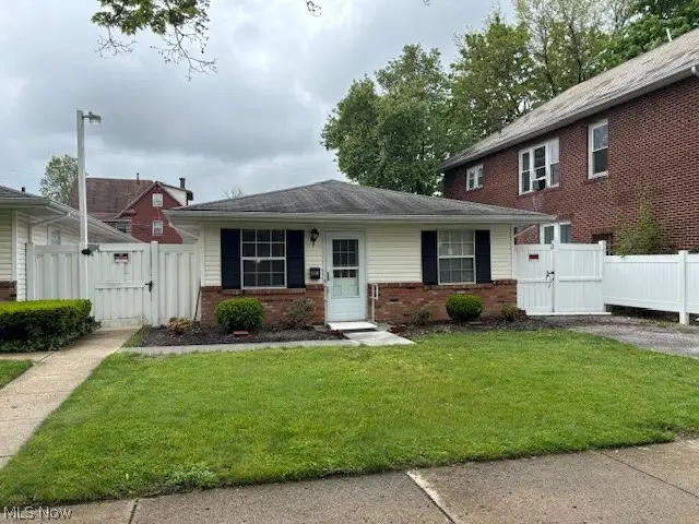 483 E 4th Street, Salem, OH 44460 - #1