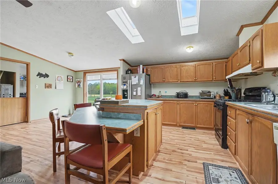 788 State Route 88 Ne, Bristolville, OH 44402 - #3