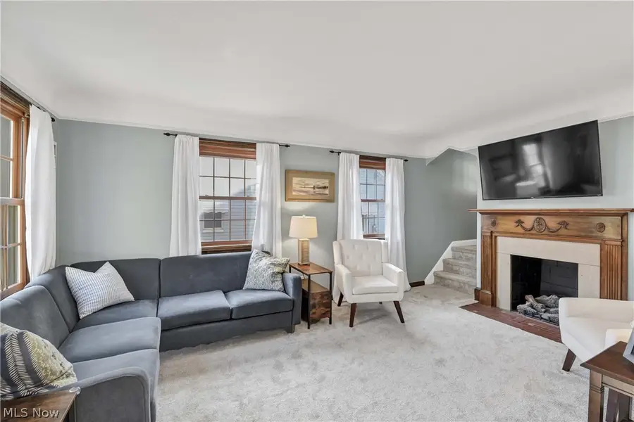 15027 Rosemary Avenue, Cleveland, OH 44111 - #2