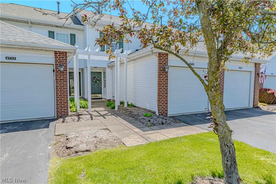 6735 Columbine Court, Middleburg Heights, OH 44130 - #2