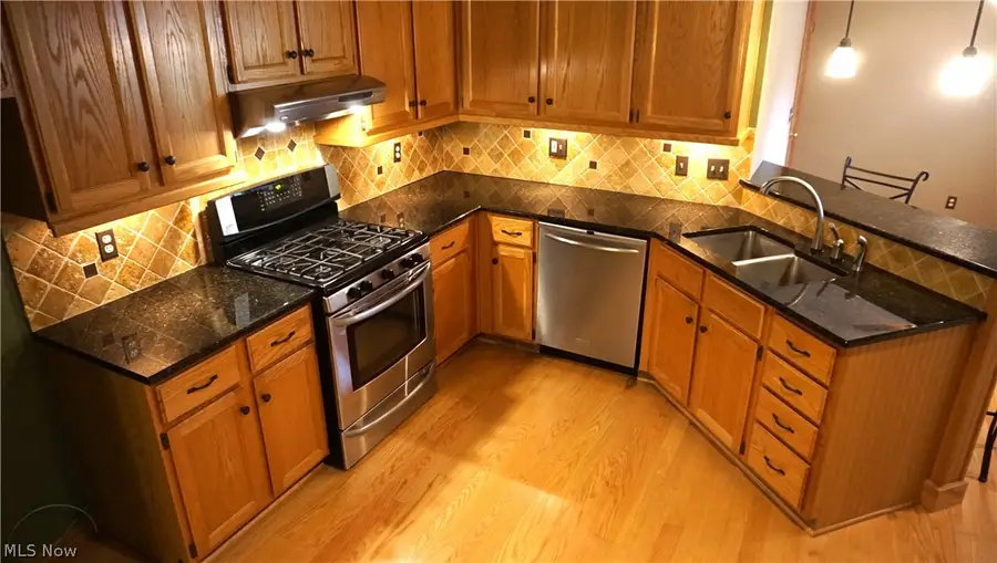 16801 Orchard Grove Drive, Middleburg Heights, OH 44130 - #2