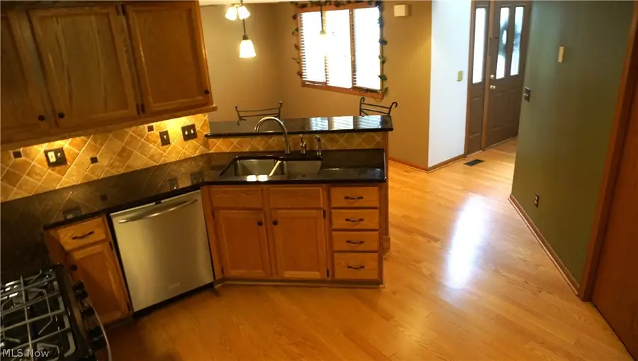 16801 Orchard Grove Drive, Middleburg Heights, OH 44130 - #3
