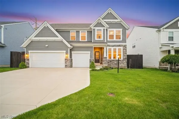 8809 Leatherleaf Drive, Columbia Station, OH 44028