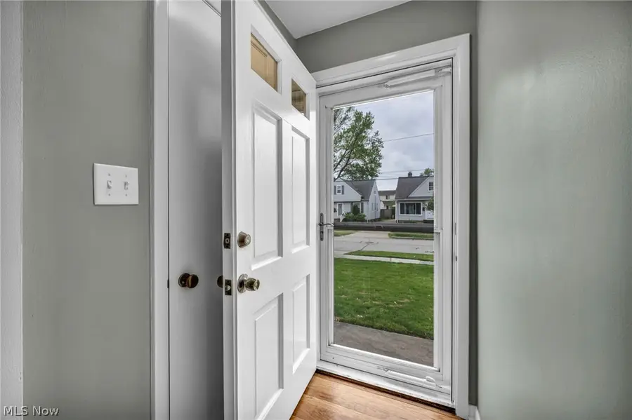 391 E 324th Street, Willowick, OH 44095 - #3