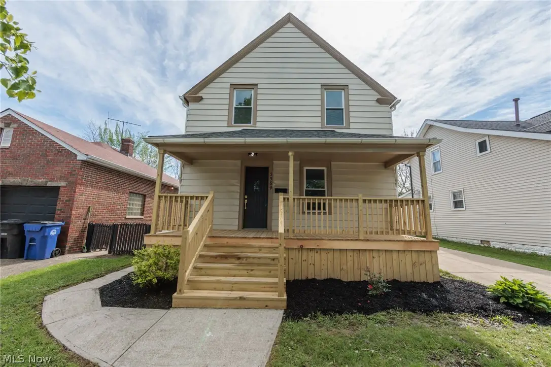 3569 W 136th Street, Cleveland, OH 44111 - #1