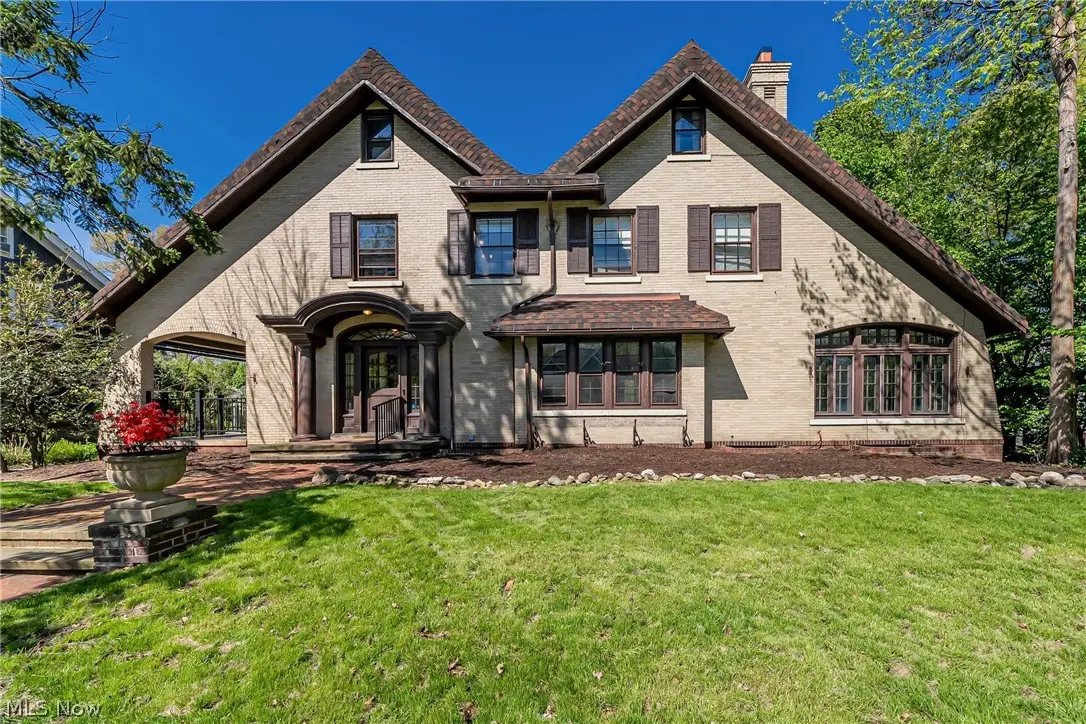 2170 S Overlook Road, Cleveland Heights, OH 44106 - #1