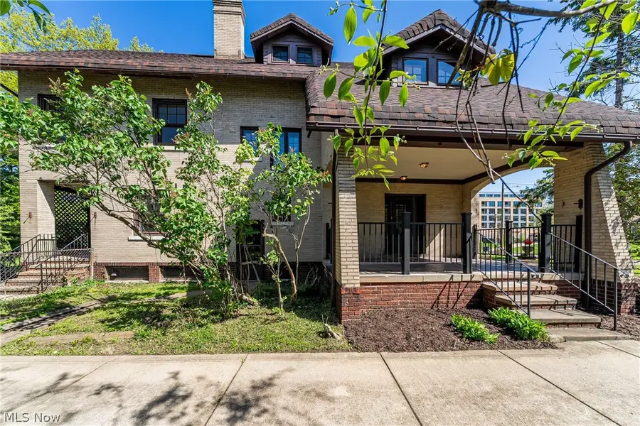 2170 S Overlook Road, Cleveland Heights, OH 44106 - #3