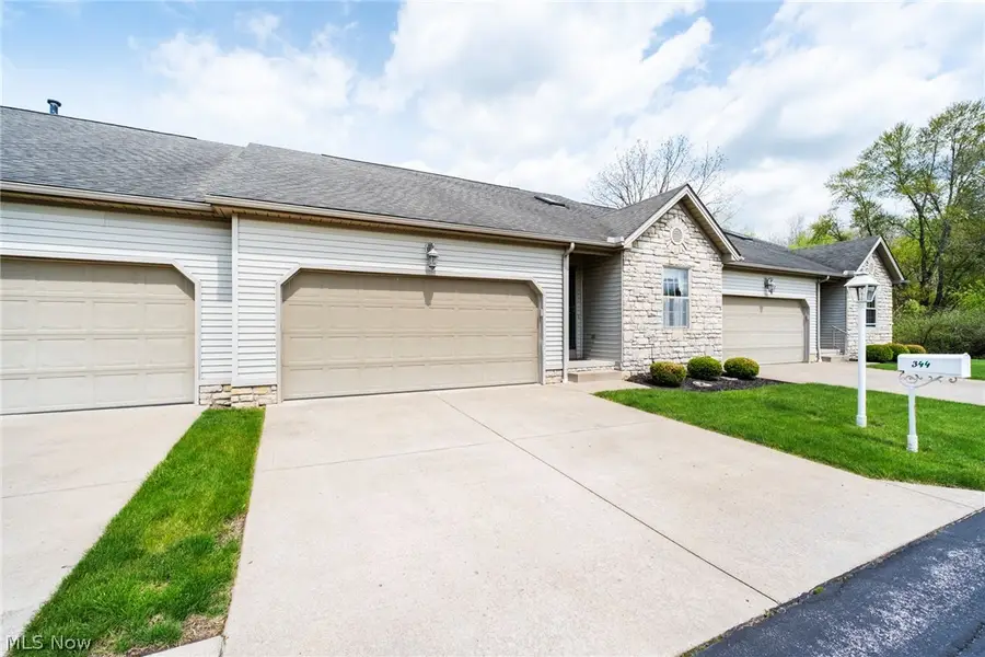 344 Myron Street, Hubbard, OH 44425 - #2