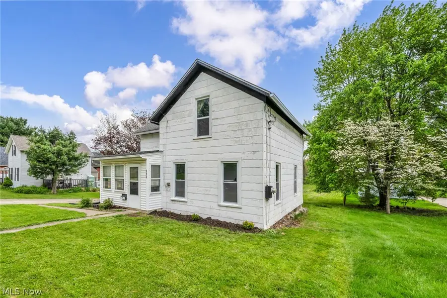 262 E Walnut Street, Wadsworth, OH 44281 - #2