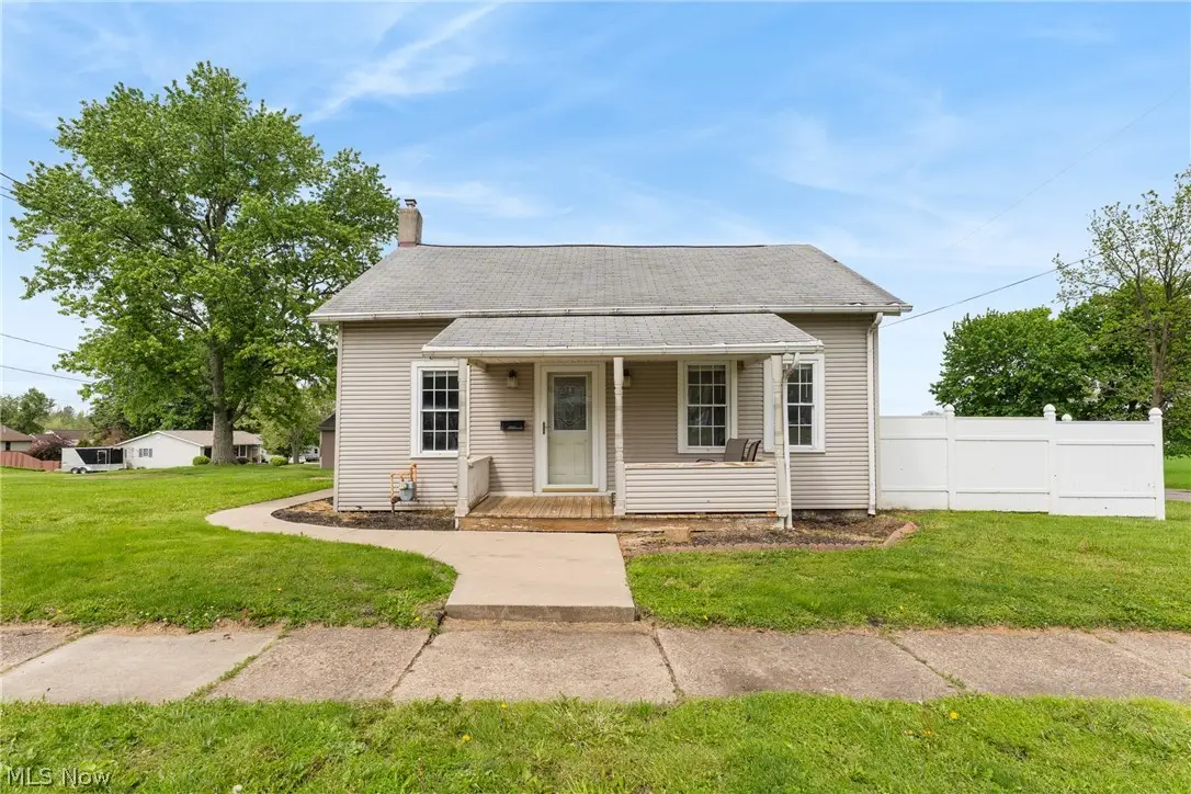 2906 Lincoln Nw Way, Massillon, OH 44647 - #1