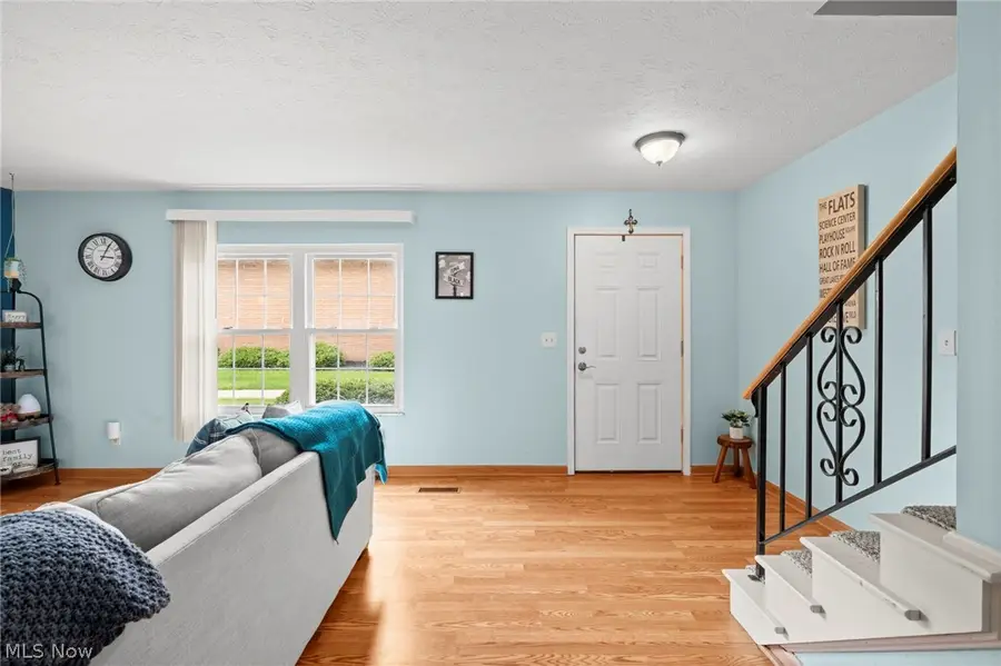 6962 S Parkway Drive, Middleburg Heights, OH 44130 - #3