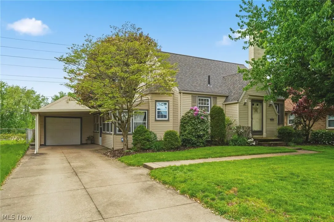 1207 Western Sw Avenue, Canton, OH 44710 - #1