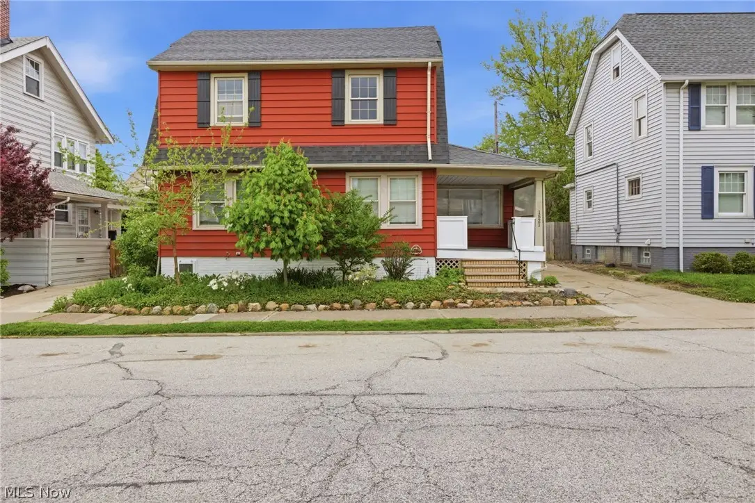 1521 Blossom Park Avenue, Lakewood, OH 44107 - #1