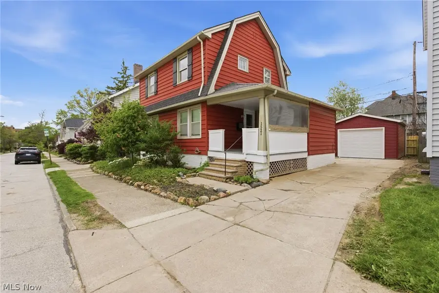 1521 Blossom Park Avenue, Lakewood, OH 44107 - #2