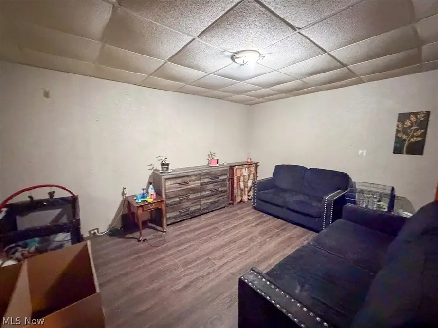 401 5th Street, Wellsville, OH 43968 - #2