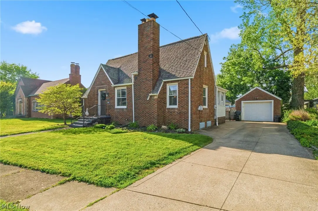 917 E Gorgas Street, Louisville, OH 44641 - #1