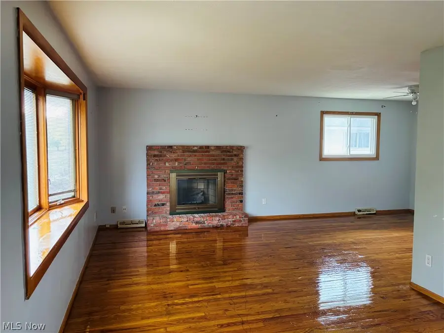 24401 Russell Avenue, Euclid, OH 44123 - #3