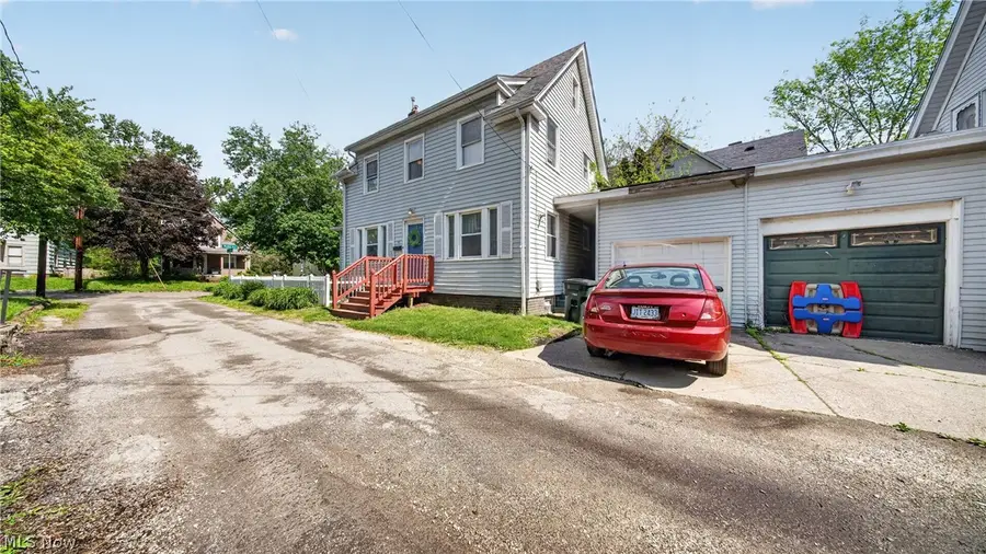 135 Byers Avenue, Akron, OH 44302 - #3