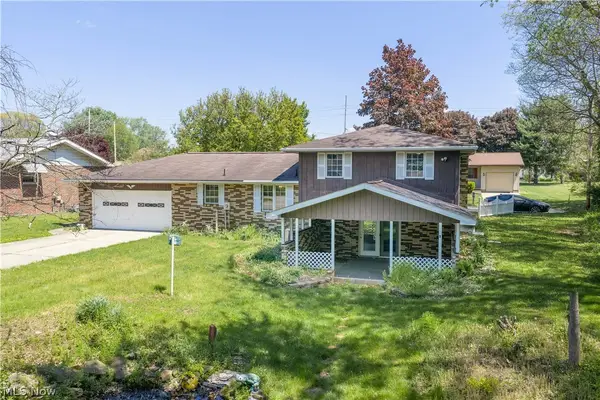 1424 Oak Street, Dover, OH 44622