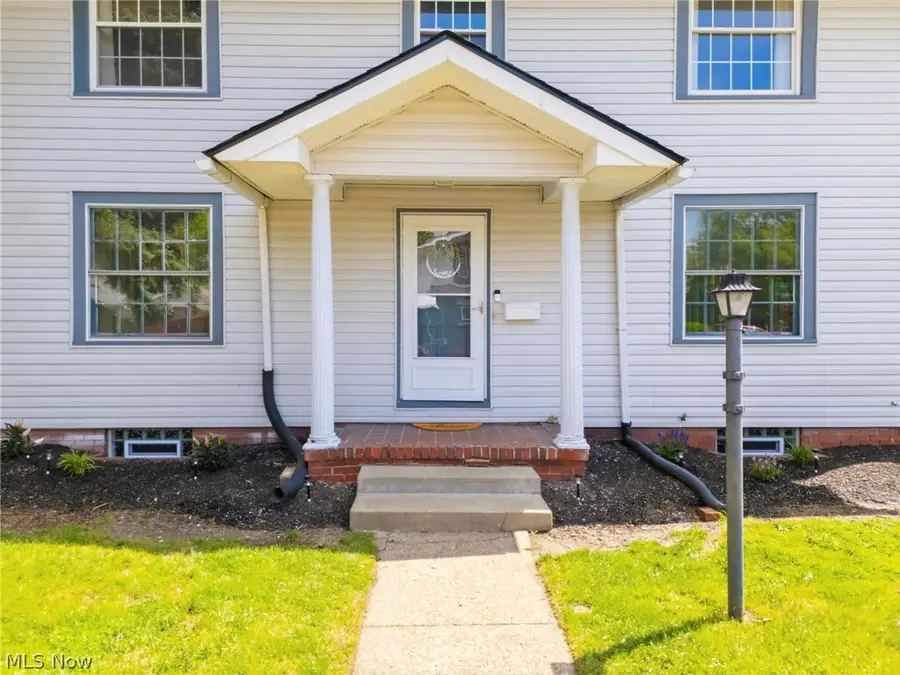 1445 15th Nw Street, Canton, OH 44703 - #3