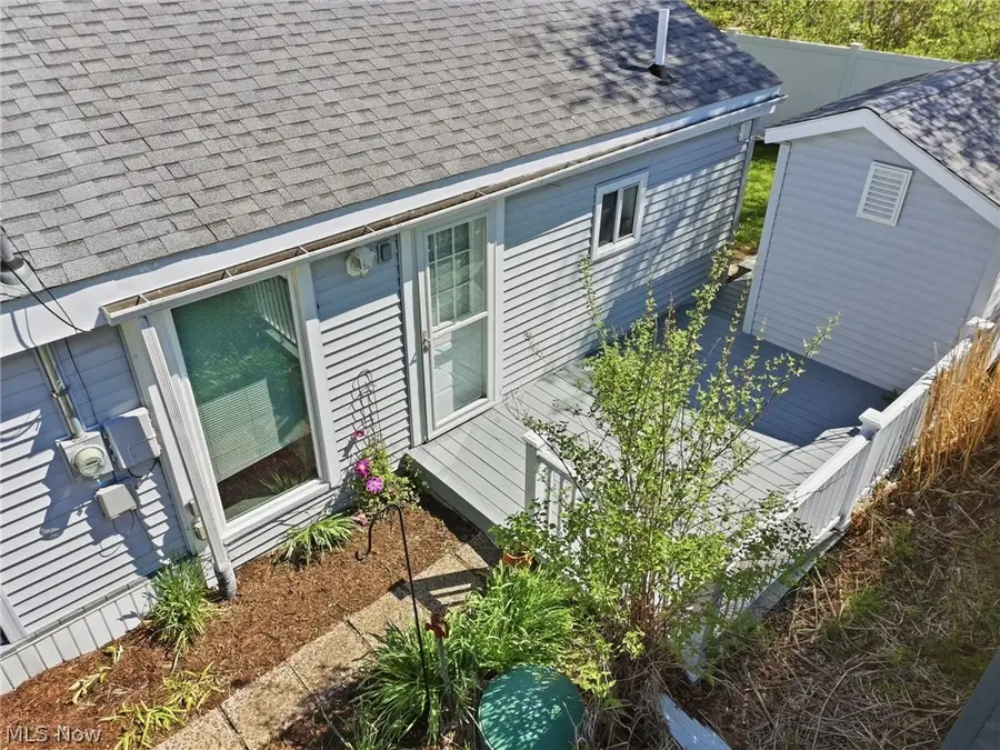 5825 Lake Road, Ashtabula, OH 44004 - #3